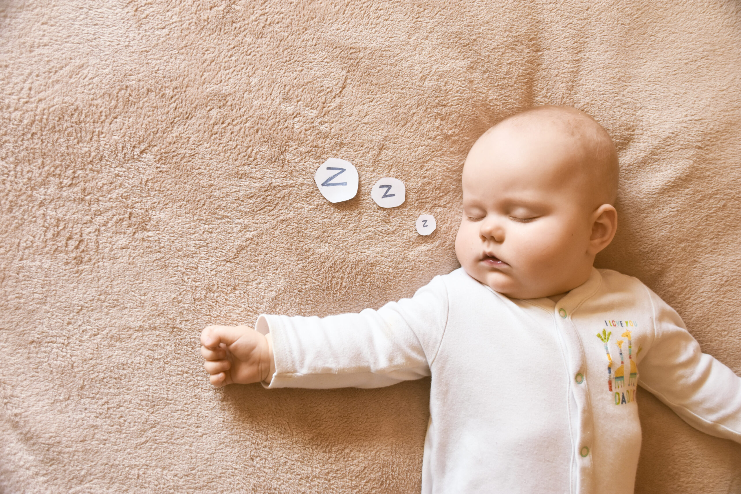 Bébé qui dort bien